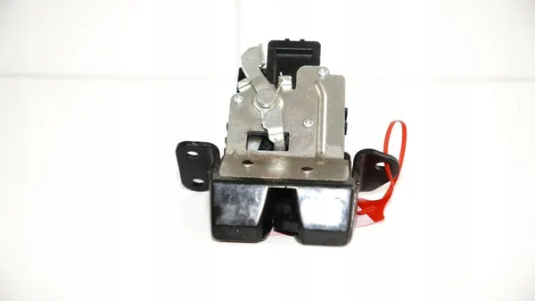 Fecho de porta-malas OEM 371116274 para Kia Ceed II image 5