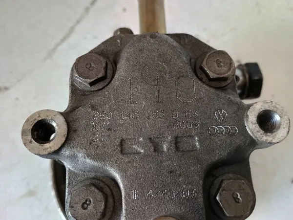 VW AUDI SKODA 2.0 TFSI Lenkhilfspumpe 8E0145153D image 3