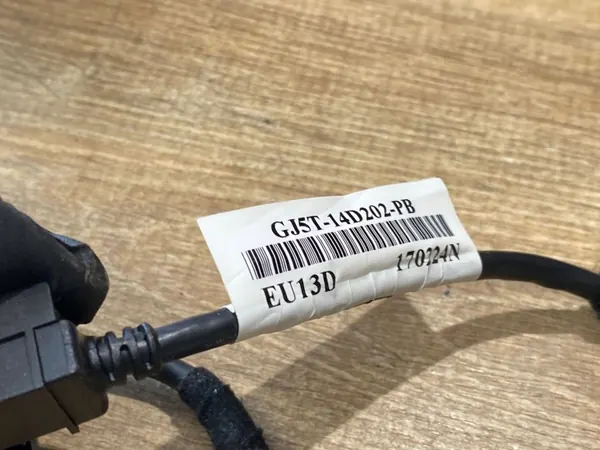 Port USB accoudoir Ford Kuga MK2 OEM HC3T14F014AC image 4