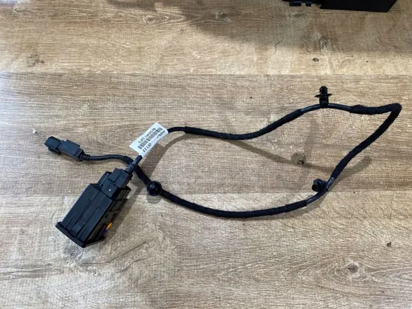 Port USB accoudoir Ford Kuga MK2 OEM HC3T14F014AC image 5