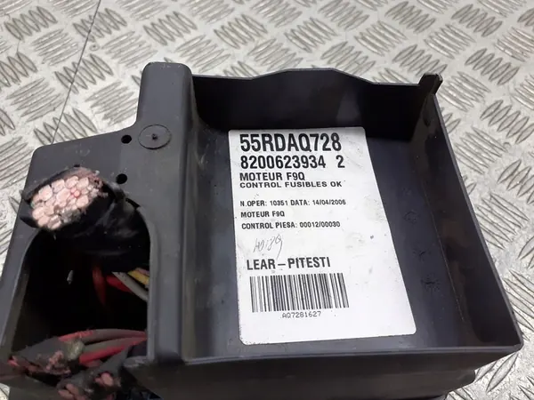 Caixa de Fusíveis Renault Laguna II 1.9 DCI image 2