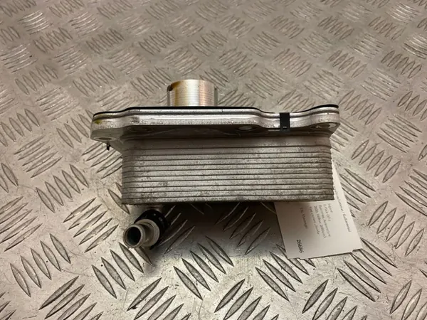 Ölkühler Jaguar E-Pace 2020 OEM G4D36A642BB image 5