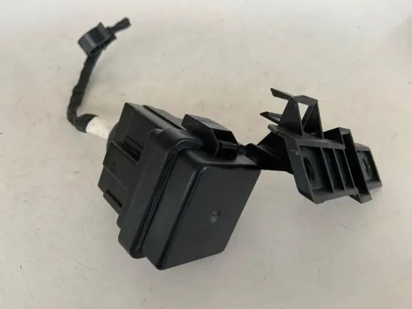 Relais OEM 8W0937124A pour Audi A4 Avant 2.0L Diesel image 6