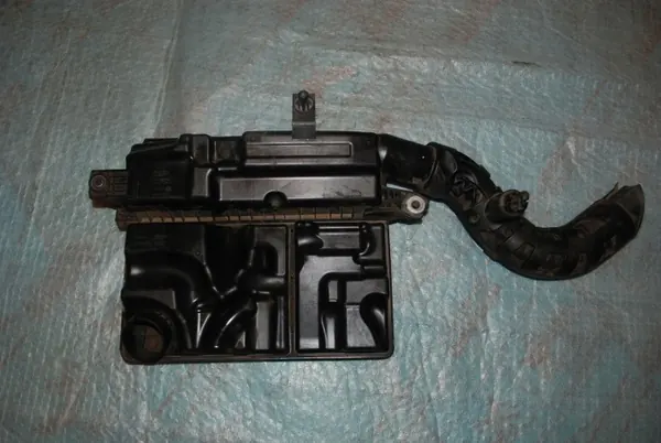 Luftfilterhus OEM 28112-B9000 för Hyundai i10 image 4