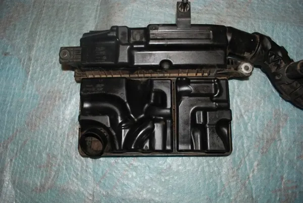 Luftfilterhus OEM 28112-B9000 för Hyundai i10 image 9