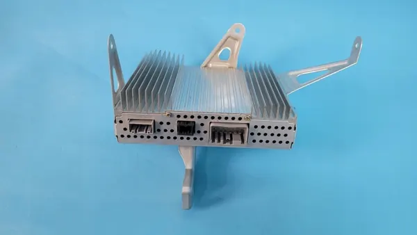 Amplificateur Audio Tesla Model 3 OEM 1079748-00-E image 4