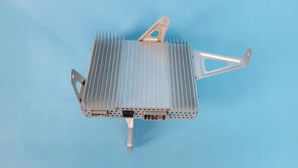 Amplificateur Audio Tesla Model 3 OEM 1079748-00-E image 6