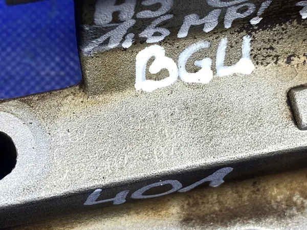 Pompe à huile OEM 06a115105B pour Audi A3 8P VW Golf V image 8