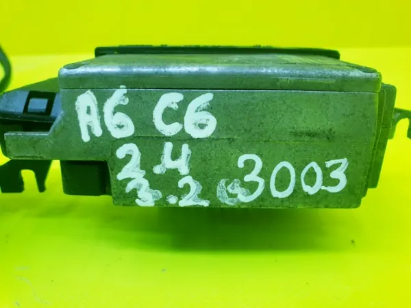 Ventilatorregelmodule OEM 4F0959501B Audi A6 C6 image 9