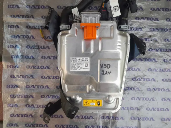 Webasto-lämmitin Volvo V60 II T8 OEM 9038724E image 3
