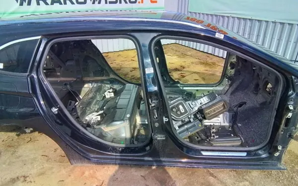 OEM 9815/Wrakowisko Opel Astra V Cuarto Panel Derecho image 2