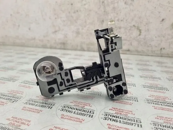 Conector lâmpada traseira VW Touareg OEM 7L8945280A image 5