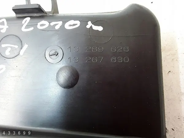 Kylarrubrik Opel Astra 2010 med kåpa OEM image 2