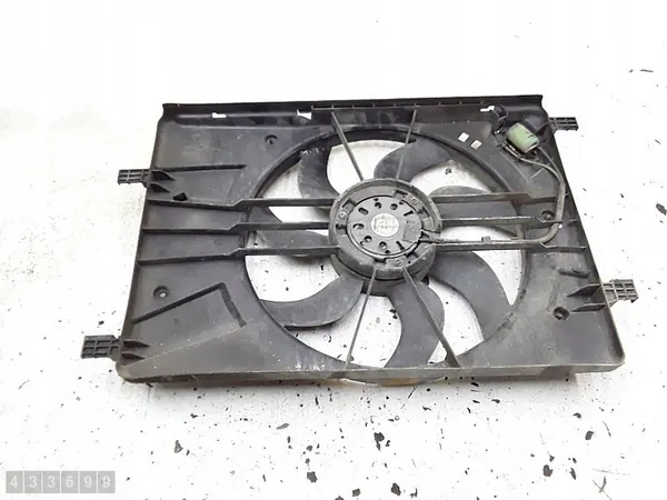 Kylarrubrik Opel Astra 2010 med kåpa OEM image 5