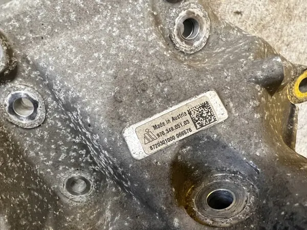 Porsche Panamera 970 Puoliakselituki OEM 97034905103 image 4