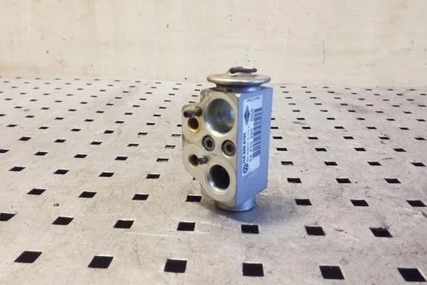 Ilmastointijäähdyttimen venttiili AUDI Q7 7L0820679C image 3