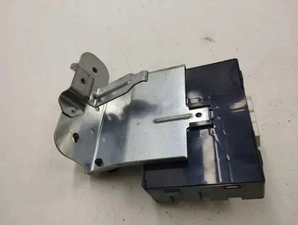Module de Verrouillage Central Mazda 5 2008 OEM CD3467560B image 8