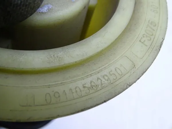 Borsa di Sospensione Posteriore BMW 5 F11 10-17 OEM 6784380 image 4