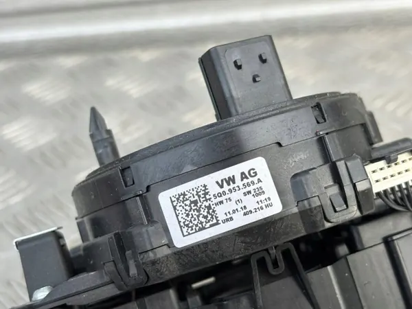 Interruptor Skoda Fabia III OEM 5Q095356A - Estado Usado image 3
