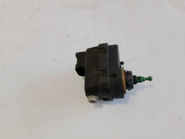 Réglage Phare Renault OEM P7700424223 image 4