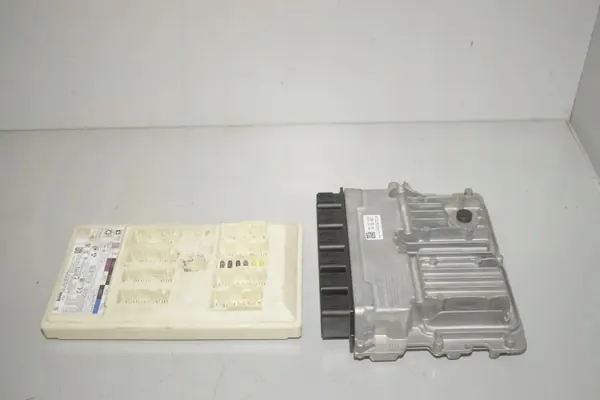 BMW Sytytysjoukko OEM 7824733 F40 2.0L 110kw image 3