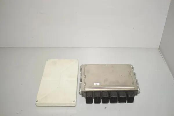 BMW Sytytysjoukko OEM 7824733 F40 2.0L 110kw image 4