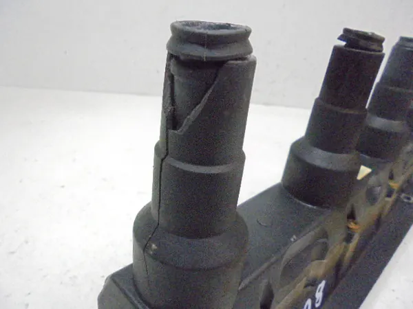 Bobina de ignição Saab OE 55559955 image 5