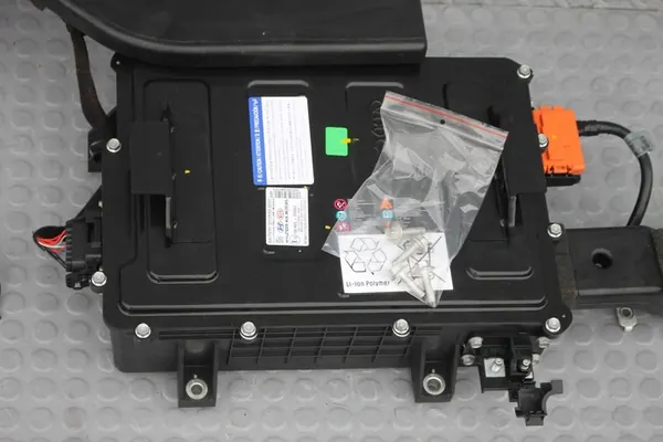 Accu 375M0-H8000 Kia Stonic Lift 1.0 T-GDI 48V image 4