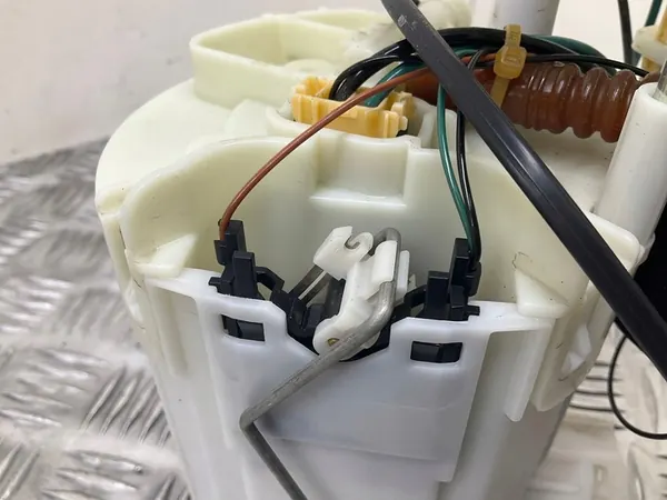 Brandstofpomp AUDI A4 (8K2, B8) 1.8L benzine 2008 image 6