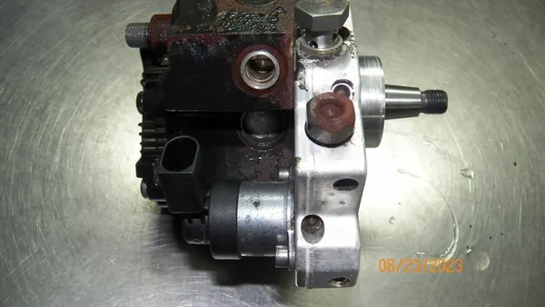 Hochdruck-Injektorpumpe VW Crafter 2.5 TDI image 3