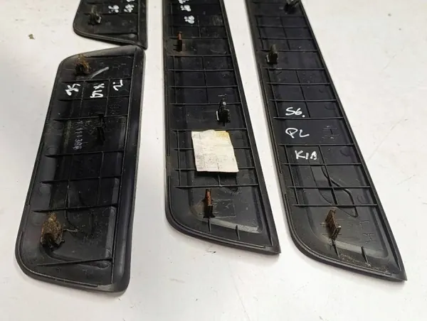 Kit de protection de seuil KIA Sportage III OEM 858733U010S6 image 6
