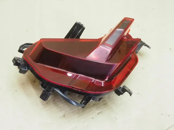 Bakstötrödljus höger OEM 92406-N7400 Hyundai Tucson image 10