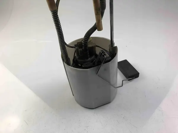 Bomba de combustível VW CADDY III FURGON 2K0919050B 1.9L image 4