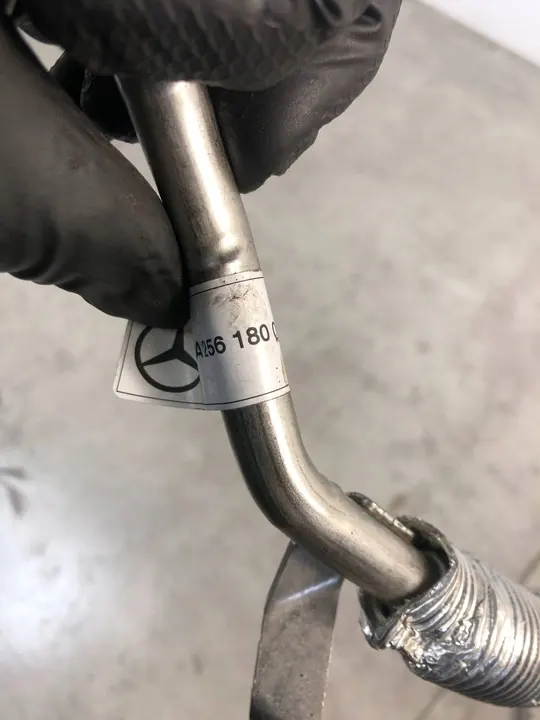 2022 Mercedes-Benz GLS X167 Tuyau d'huile turbo A2561800022 image 4