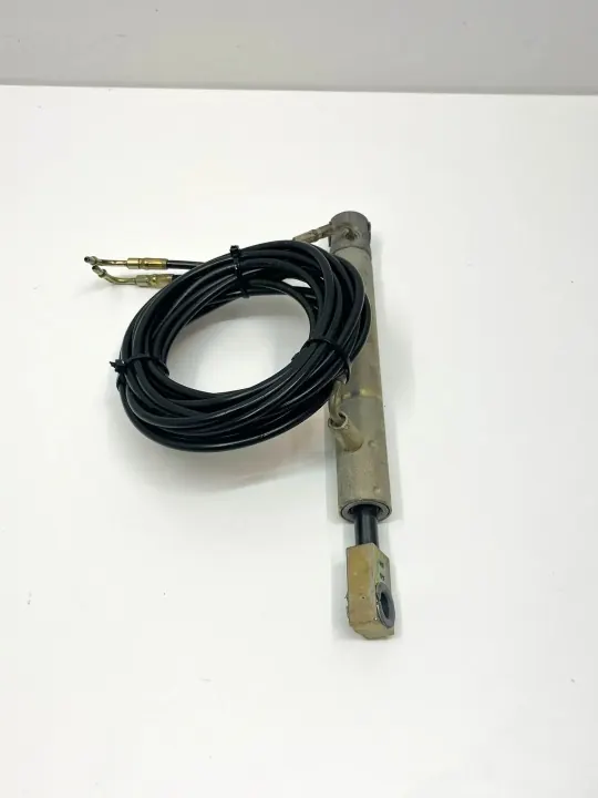 Cilindro de techo Mercedes-Benz OEM A2308001572 Usado image 6