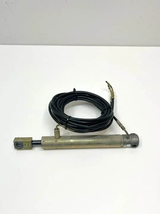 Cilindro de techo Mercedes-Benz OEM A2308001572 Usado image 7