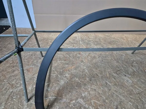 VW TIGUAN II Etu Vasemman Lokasuojan Verhoilu image 3