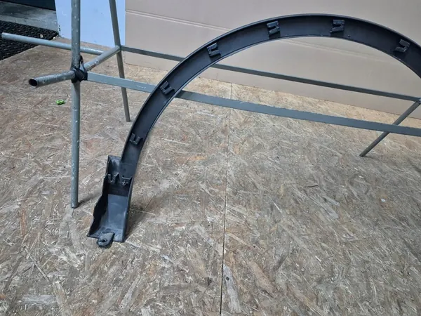 VW TIGUAN II Etu Vasemman Lokasuojan Verhoilu image 8