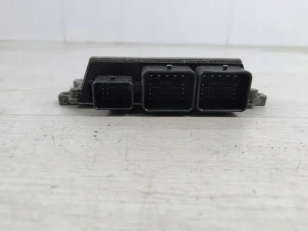 Controlador Motor Peugeot 9811545080 - Usado image 3