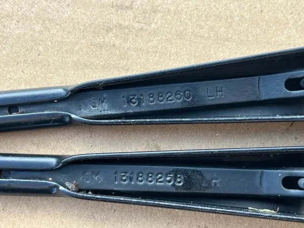 Brazo limpiaparabrisas OEM 13188258 para Opel Vectra C image 3