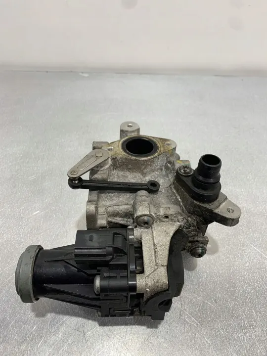 Válvula EGR Alfa Romeo OEM 327572402214 - Usada image 7