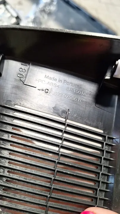 Peilikotelo Renault Austral 963490298R image 4