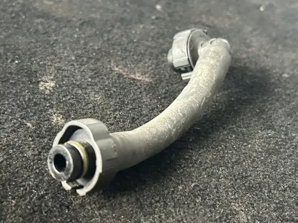 Brandstofinjector overloopbuis OEM 1972976 voor DAF XF 106 image 3