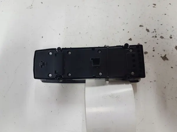 Achterlinkse raambediening MERCEDES-BENZ C (W204) OEM image 3