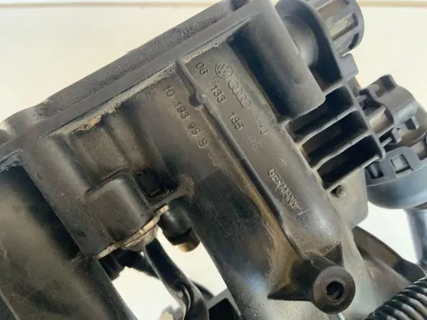 Gebrauchtes Audi OE Ansaugkrümmer OEM 06H133185AE image 3