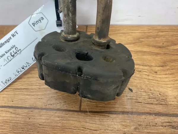 Pakoputken kiinnike OEM 52105718AEPINYA Dodge Challengerille image 6