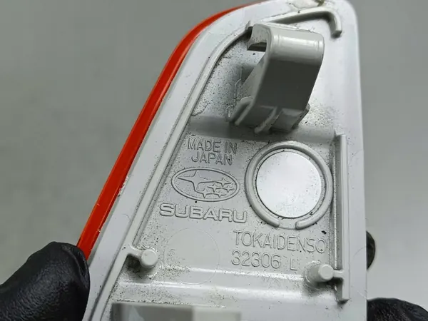 Refletor farol traseiro Subaru Forester OEM 32306L image 5