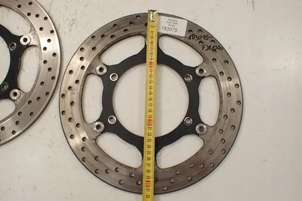 Yamaha FJR 1300 03-05 Etujarrulevyt 320mm image 3