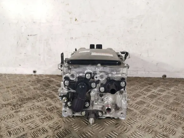 Toyota OEM 2321001704 Inversor Voltaje Usado image 3