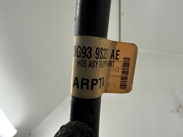 Brandstofdampfilter Ford Fusion II DG939E857B image 10